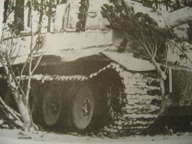 TIGER - I Pz.Kpfw.VI ausf E. 001.jpg